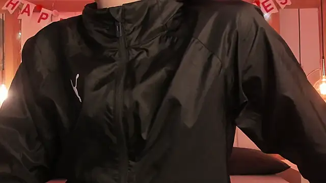 Snapshot of Daphne_And_Roger chatting on 02.12.26 Daphne And Roger online show from 02.12.26