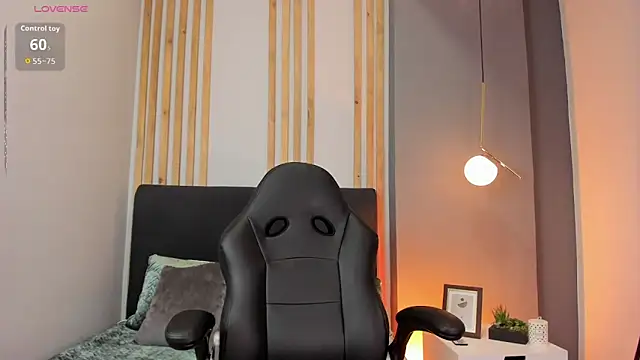 ivy collins  online show from 10.24.25