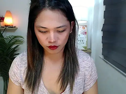 Snapshot of scarlett_brownx69 chatting on 09.26.25 scarlett brownx69 online show from 09.26.25