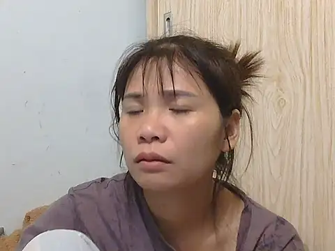 Snapshot of Ori299 chatting on 12.20.25 Ori299 online show from 12.20.25