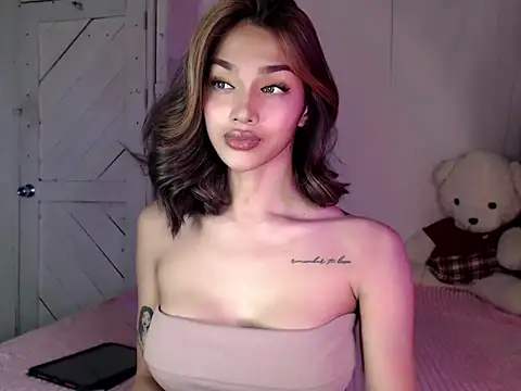 Snapshot of itsmekarinaaa chatting on 05.11.26 itsmekarinaaa online show from 05.11.26