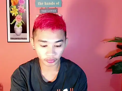 Snapshot of asianhardcock25 chatting on 10.05.25 asianhardcock25 online show from 10.05.25