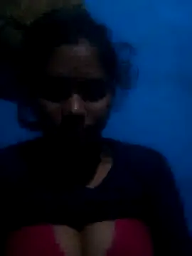 Snapshot of Hot_anjo chatting on 11.11.25 Hot anjo online show from 11.11.25