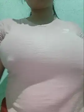 Snapshot of Shiny_Babe chatting on 05.01.26 Shiny Babe online show from 05.01.26