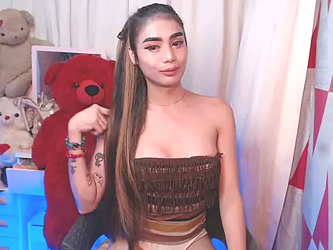 Snapshot of miss-miya chatting on 11.11.25 miss-miya online show from 11.11.25