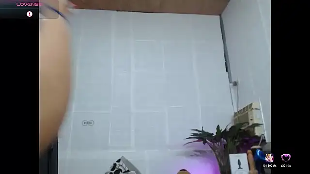 Snapshot of lucyheart777 chatting on 02.14.26 lucyheart777 online show from 02.14.26