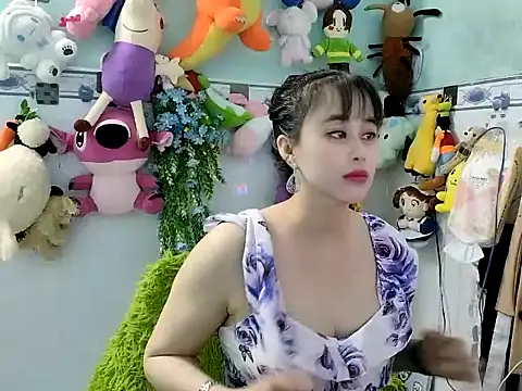 Snapshot of emgaixinhngoan chatting on 11.12.25 emgaixinhngoan online show from 11.12.25