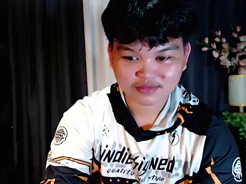 Reynelcock online show from 10.15.25