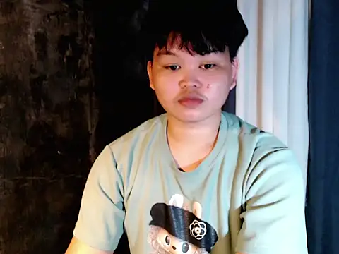 Reynelcock online show from 10.16.25