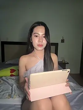 Snapshot of -katinat- chatting on 09.19.25 -katinat- online show from 09.19.25