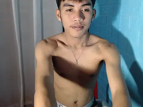 Snapshot of urhot_chany chatting on 11.28.25 urhot chany online show from 11.28.25