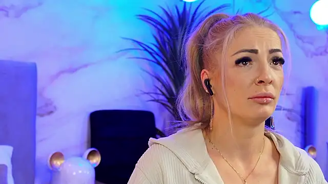 Izabellle02 online show from 03.07.26