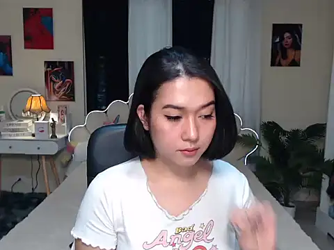 KateMadness online show from 04.16.26