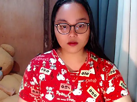  Lylia online show from 11.15.25