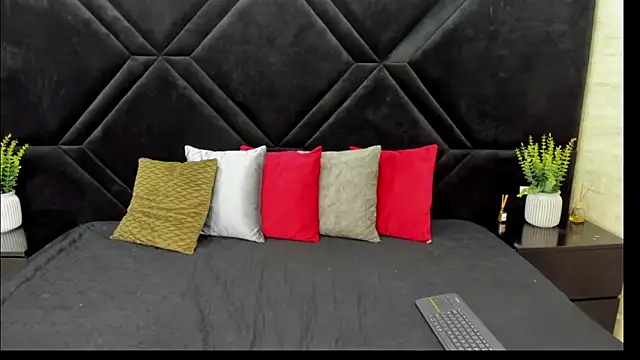 Dantzel  online show from 04.06.26