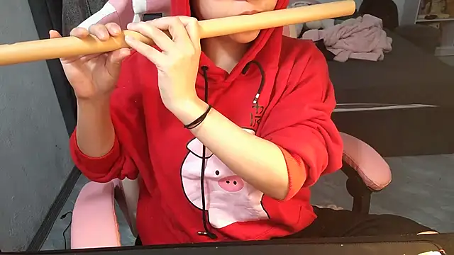 Snapshot of Ori-Yannie chatting on 12.22.25 Ori-Yannie online show from 12.22.25