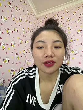 D2sweet online show from 11.17.25