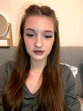 AdelinaEmber online show from 12.20.25