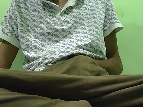 Snapshot of rockyy23boy chatting on 09.17.25 rockyy23boy online show from 09.17.25