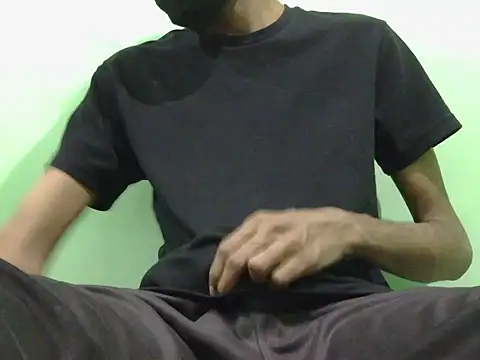 Snapshot of rockyy23boy chatting on 09.29.25 rockyy23boy online show from 09.29.25