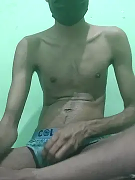 Snapshot of rockyy23boy chatting on 09.30.25 rockyy23boy online show from 09.30.25