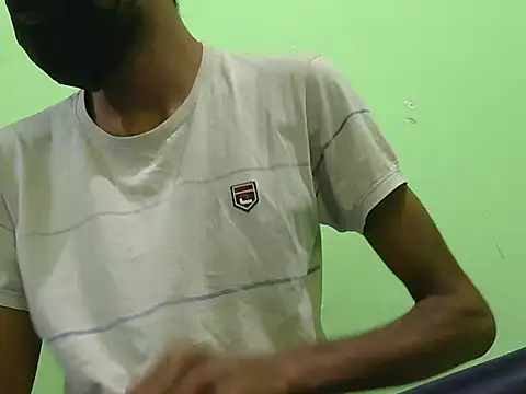 Snapshot of rockyy23boy chatting on 10.11.25 rockyy23boy online show from 10.11.25