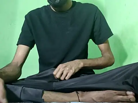 Snapshot of rockyy23boy chatting on 10.16.25 rockyy23boy online show from 10.16.25