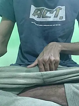 Snapshot of rockyy23boy chatting on 11.07.25 rockyy23boy online show from 11.07.25