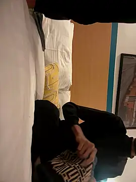 Snapshot of rockyy23boy chatting on 01.10.26 rockyy23boy online show from 01.10.26