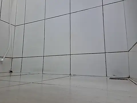 Snapshot of BathToys chatting on 09.23.25 BathToys online show from 09.23.25