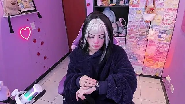 Vero Osb  online show from 09.17.25