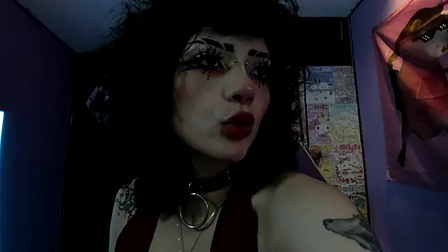 Snapshot of Vero_Osb_ chatting on 07.12.26 Vero Osb online show from 07.12.26