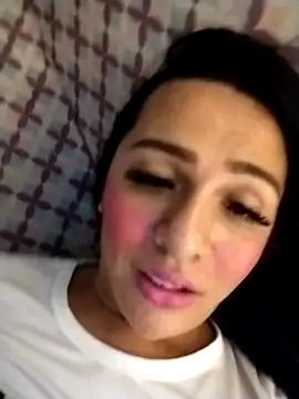 enoria1992 online show from 04.17.26