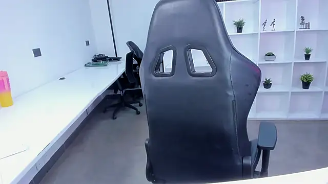 Snapshot of megan_bigboobs_ chatting on 11.22.25 megan bigboobs online show from 11.22.25