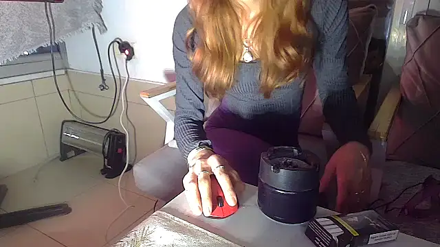 Snapshot of FenaLady chatting on 02.17.26 FenaLady online show from 02.17.26