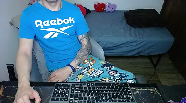 bossking017 online show from 02.16.25