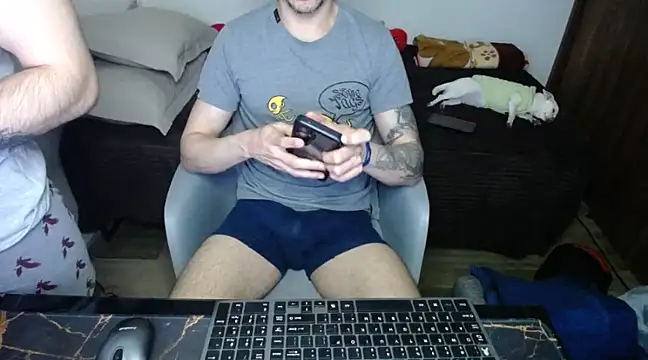 bossking017 online show from 02.25.25