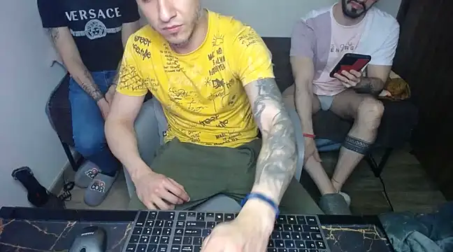 bossking017 online show from 02.28.25