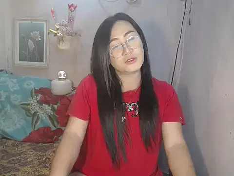 Snapshot of behappy4me chatting on 03.18.26 behappy4me online show from 03.18.26