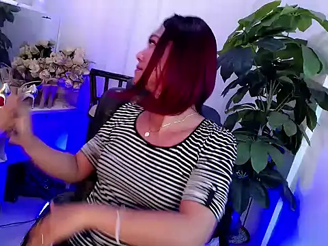 Snapshot of Queensabbyvee chatting on 09.29.25 Queensabbyvee online show from 09.29.25