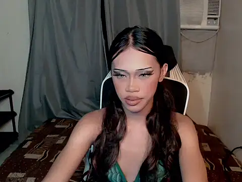 Snapshot of urcurlydiva chatting on 05.31.26 urcurlydiva online show from 05.31.26