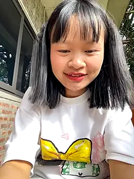 Daisy018 online show from 10.17.25