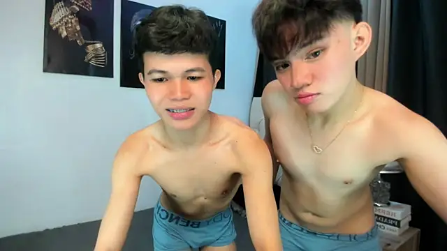 crazyasiantwink online show from 01.14.26