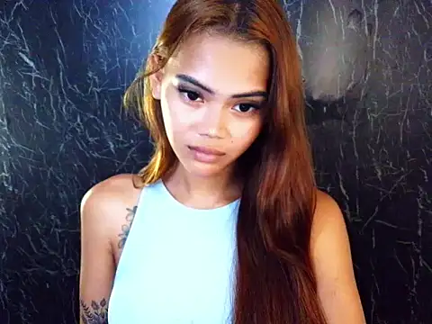 ur holly lexie online show from 12.04.25