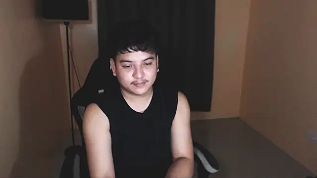 Snapshot of Prince_Killian chatting on 10.18.25 Prince Killian online show from 10.18.25