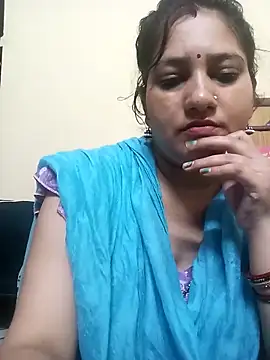 Snapshot of nisha_sweet chatting on 10.03.25 nisha sweet online show from 10.03.25