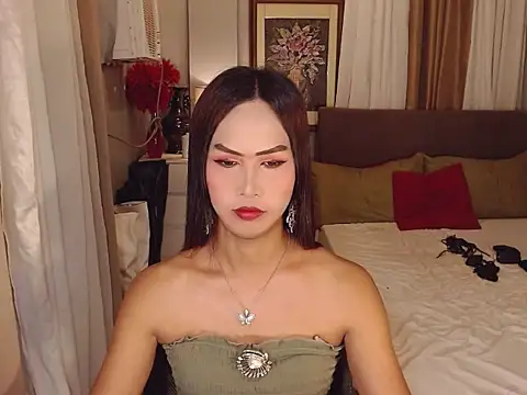 Nathalieheartt online show from 04.05.26