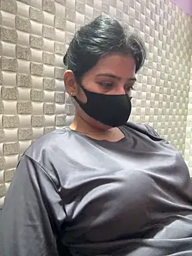 Snapshot of Hot_Jaanvi_ chatting on 06.18.26 Hot Jaanvi online show from 06.18.26