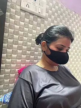 Snapshot of Hot_Jaanvi_ chatting on 06.26.26 Hot Jaanvi online show from 06.26.26
