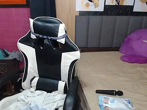 Raffa ella69 online show from 03.19.26